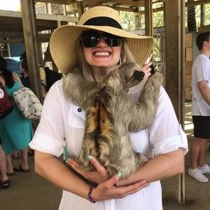 Meet your Posher, Holly